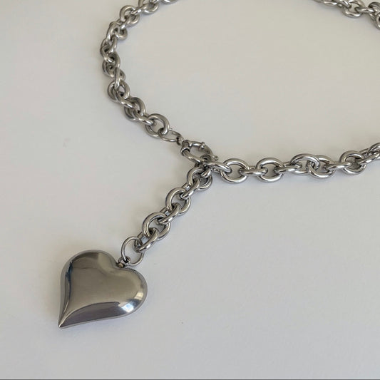 CORAZON DE PLATA NECKLACE